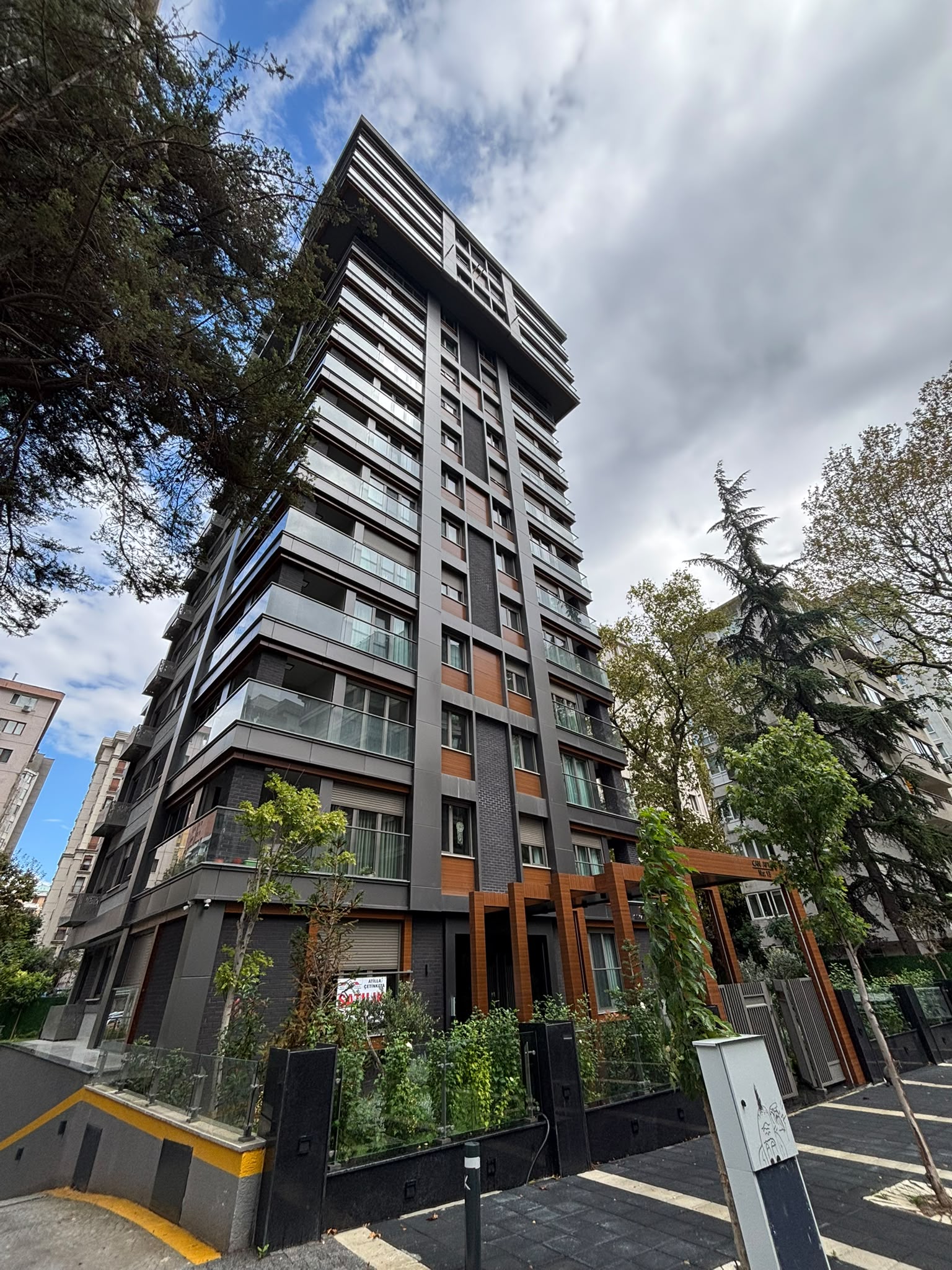 BAŞARI'DAN Erenk&ouml;y Kaşanelerde Bağdat Caddesine Yakın 110 m2 Net 3+1 Daire
